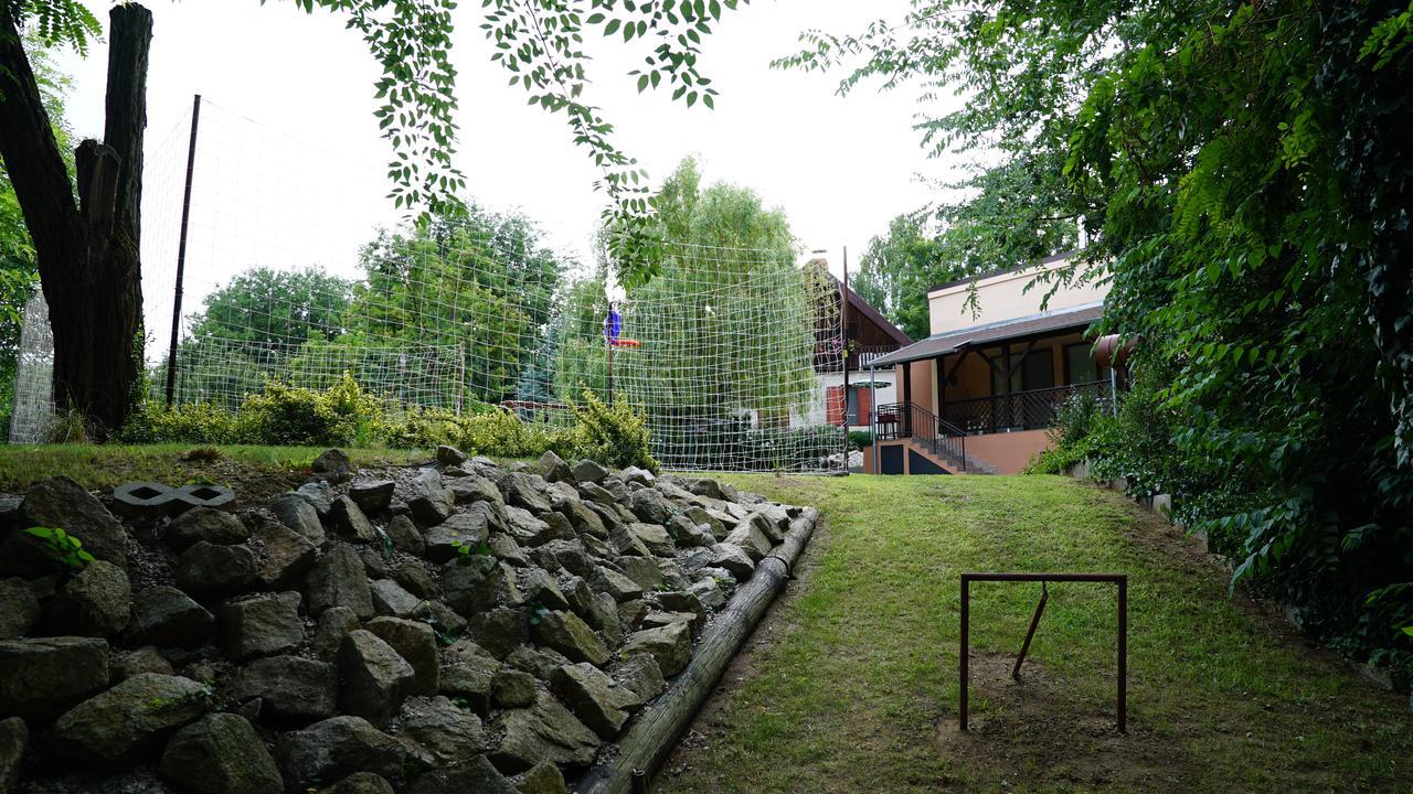 Tobo House Along The River Danube Radvan nad Dunajom Ngoại thất bức ảnh